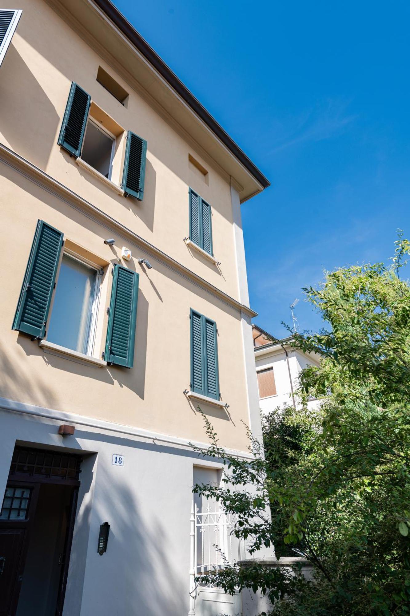 Splendido Attico Tra I Colli, Centro Storico E Ospedale Rizzoli Appartement Bologna Buitenkant foto